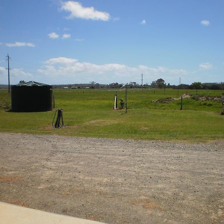 Country View Motel Ilbilbie 外观 照片