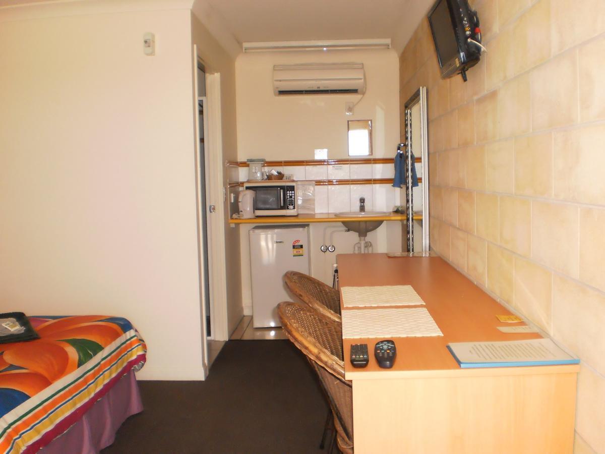 Country View Motel Ilbilbie 外观 照片