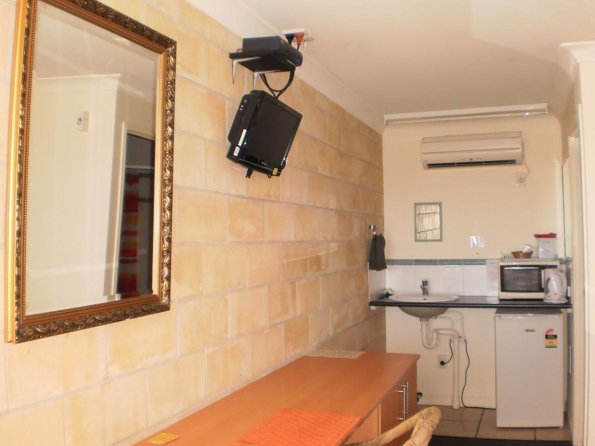 Country View Motel Ilbilbie 外观 照片